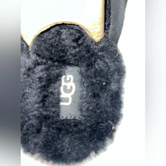 UGG®Pearle UGG plush™Scuff Slipper (Women)
NWB - Picture 7 of 13